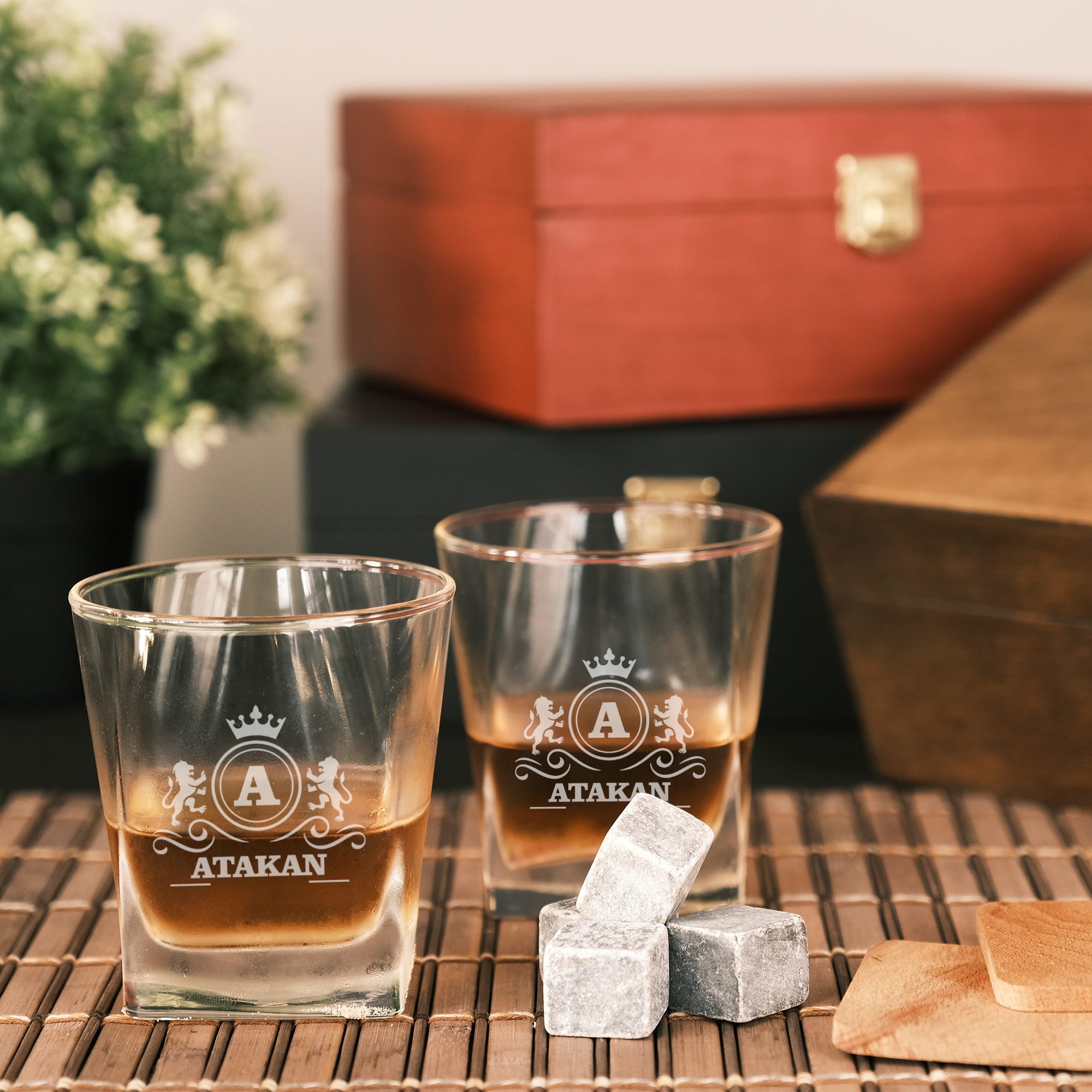 Kişiye Özel Ahşap Kutulu İkili Viski Bardak Seti